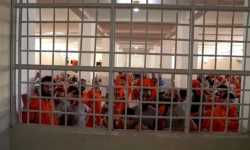 يضمّ الآلاف من معتقلي تنظيم الدولة.. تمرد في سجن غويران بريف الحسكة