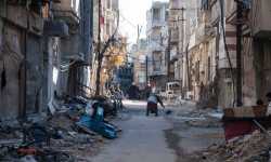 الدفء حلم السوريين في المناطق المحاصرة بريف حمص