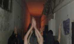 عودة الاستعصاء لسجن حماة المركزي. والسجناء يسيطرون على كامل السجن ويصلون إلى باب القيادة