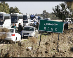 بعد قبولهم بالتسوية: مئات من مهجري الوعر يصلون تادف تمهيدا لإعادتهم إلى حمص