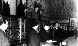 شيء من تاريخ التسامح والعنف السياسي السوري  جلسة إعلان دستور 1950 في البرلمان السوري