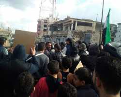 مظاهرات في درعا ونظام الأسد يسعى لابتزاز أهالي السويداء